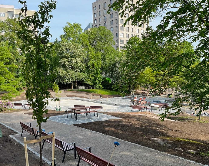 Plantobelly-kosteusanturit Vallilan puistossa 